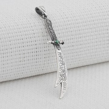 Yeşil Taşlı Zülfikar Kılıç Tasarımlı 925 Ayar Gümüş Kolye Ucu