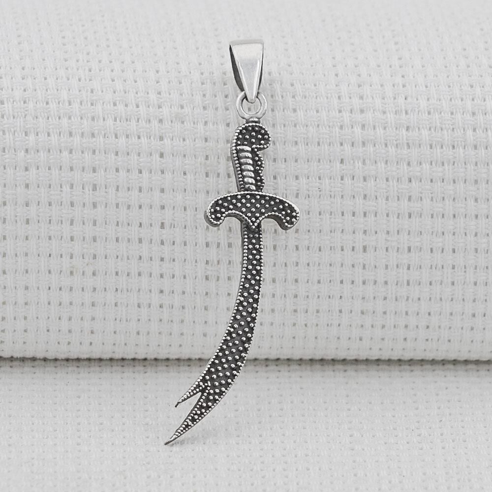 Nokta Desenli 925 Ayar Gümüş Zülfikar Kılıç Kolye Ucu