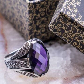 925 Ayar Gümüş Mor Zirkon Taşlı Örgü Desenli Yüzük