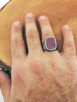 Kırmızı Akik Taşlı Oval Dikdörtgen Tasarımlı 925 Ayar Gümüş Yüzük