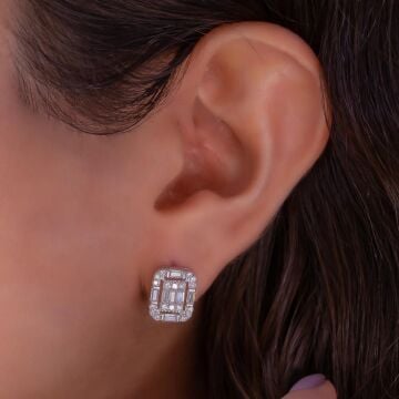 Baget Taşlı 925 Ayar Gümüş J Küpe