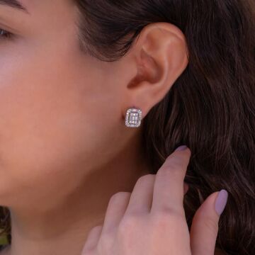 Baget Taşlı 925 Ayar Gümüş J Küpe