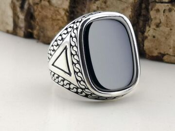 Siyah Oniks Taşlı Oval Dikdörtgen Tasarımlı 925 Ayar Gümüş Yüzük