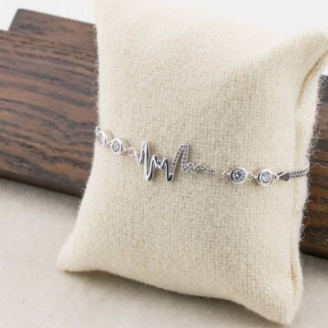 925 Ayar Gümüş Zirkon Taşlı Kalp Ritmi Bileklik