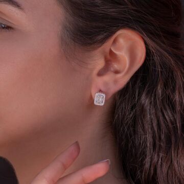 Baget Taşlı 925 Ayar Gümüş J Küpe