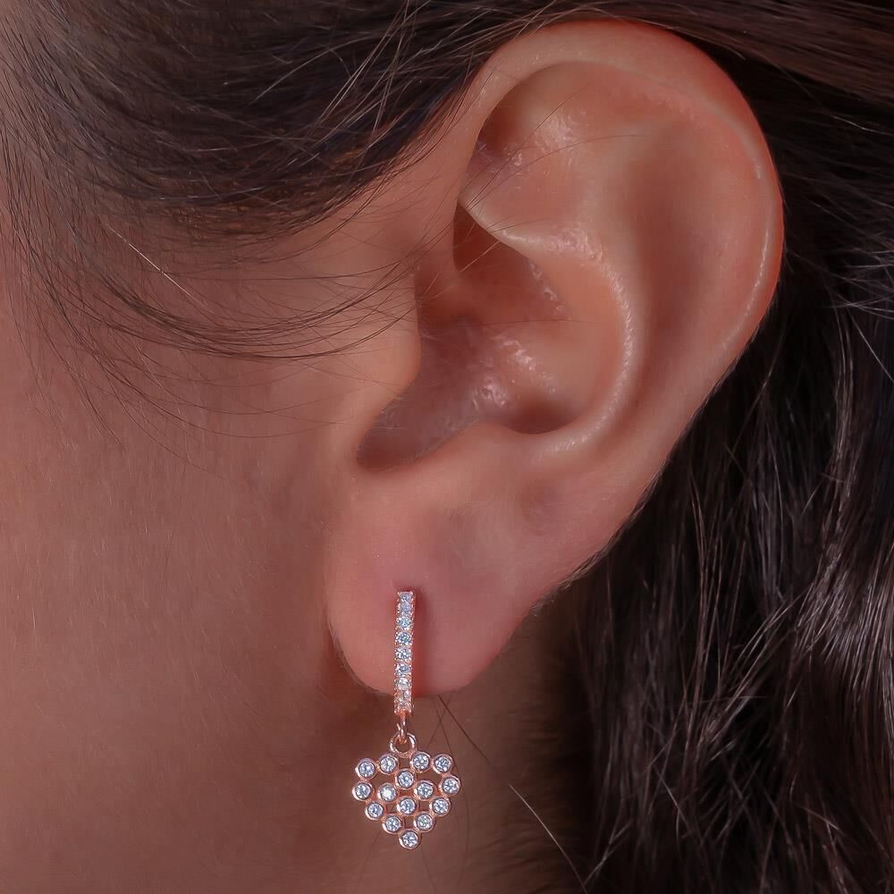 Kalp Tasarımlı Beyaz Zirkon Taşlı Sallantılı 925 Ayar Gümüş Küpe