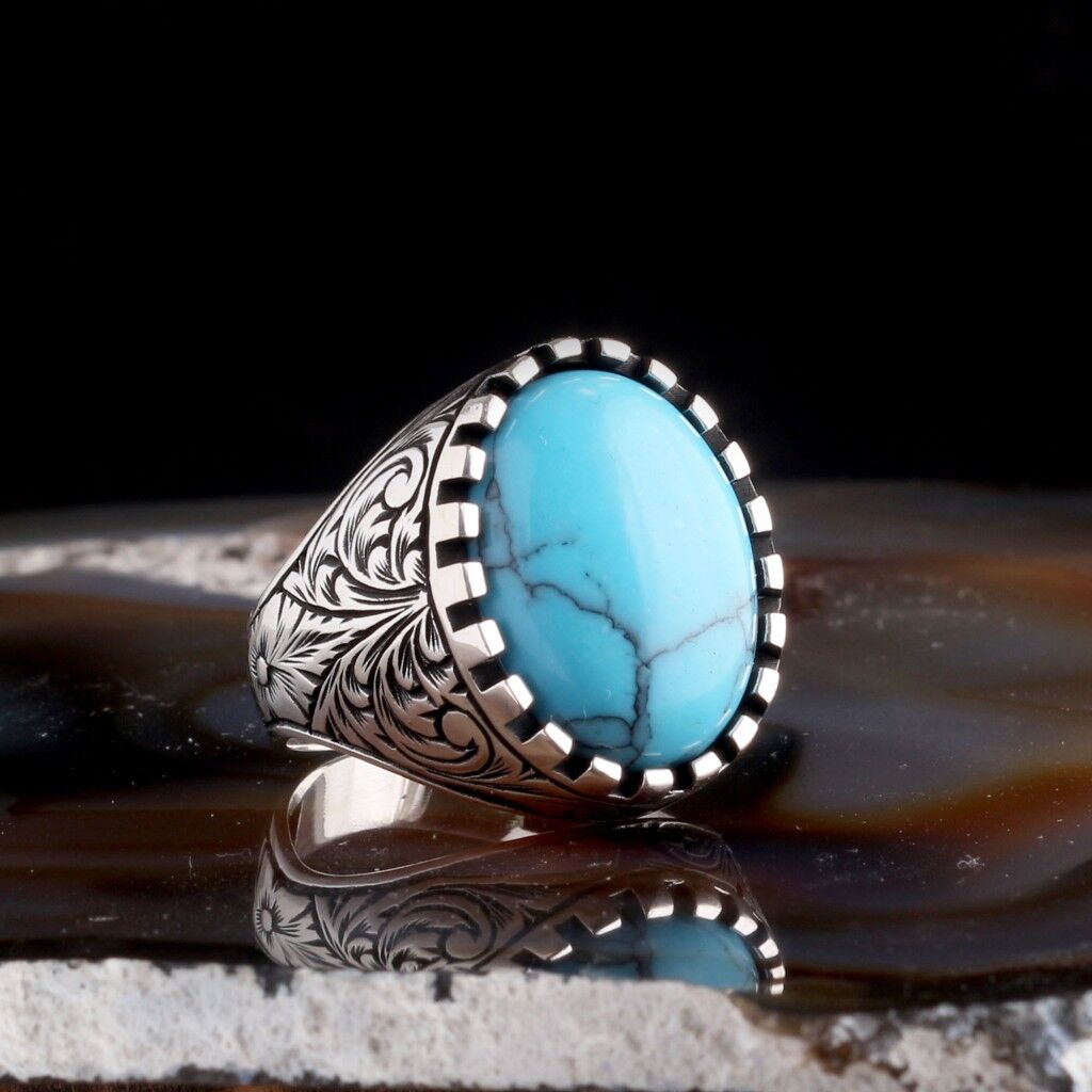 TURKUAZ TAŞLI KALEM İŞLEME MOTİFLİ 925 AYAR GÜMÜŞ ERKEK YÜZÜK