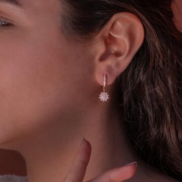 Güneş Figürlü Rose Kaplama Sallantılı 925 Ayar Gümüş Küpe