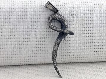 Üç Boyutlu Kara Mamba Yılan Figürlü 925 Ayar Gümüş Kolye Ucu