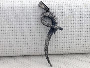 Üç Boyutlu Kara Mamba Yılan Figürlü 925 Ayar Gümüş Kolye Ucu