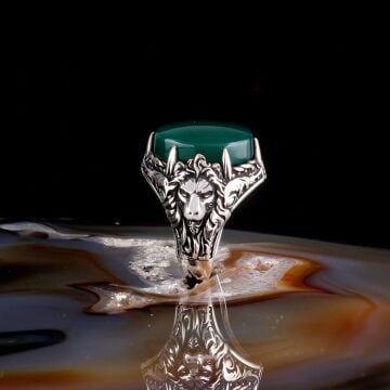 YEŞİL AKİK TAŞLI ASLAN MODEL 925 AYAR GÜMÜŞ ERKEK YÜZÜK