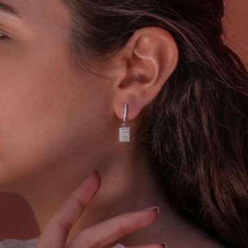 Dikdörtgen Baget Taşlı Sallantılı 925 Ayar Gümüş Küpe