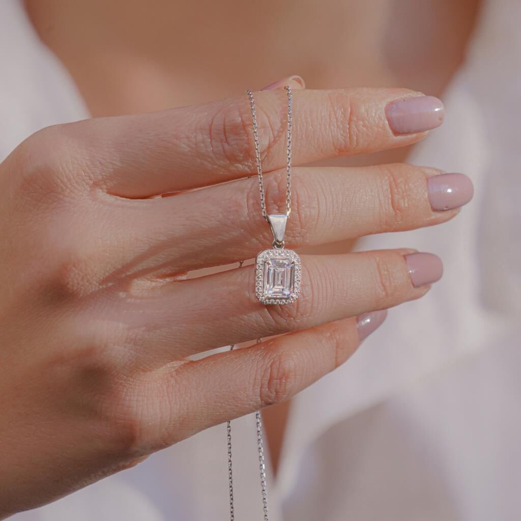 Baget Taşlı 925 Ayar Gümüş Kadın Kolye