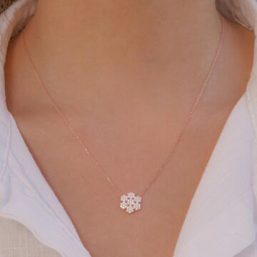 Kar Tanesi Tasarımlı Rose Kaplama 925 Ayar Gümüş Kolye