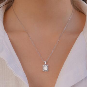 Büyük Baget Taşlı 925 Ayar Gümüş Kadın Kolye