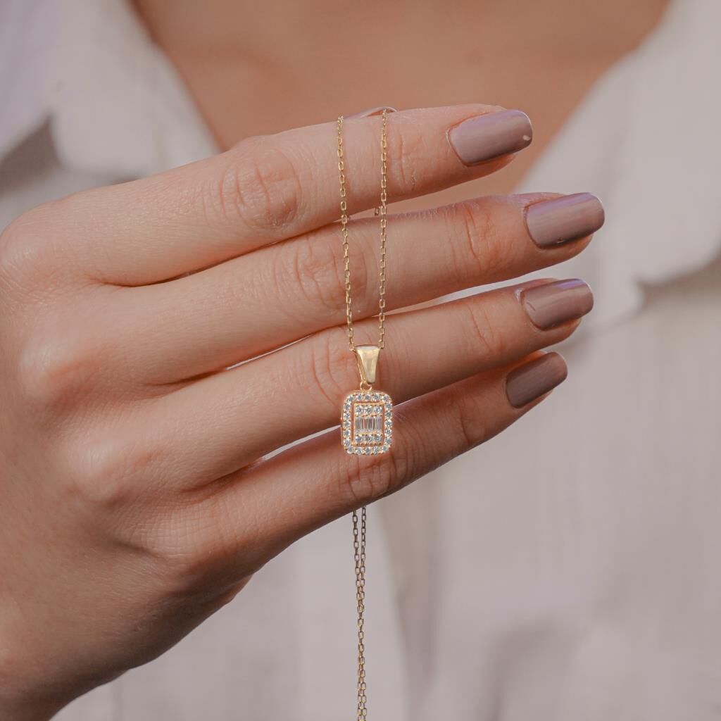 Baget Taşlı Altın Kaplama 925 Ayar Gümüş Kadın Kolye