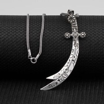 İşlemeli Zülfikar Kılıç Gümüş Kolye