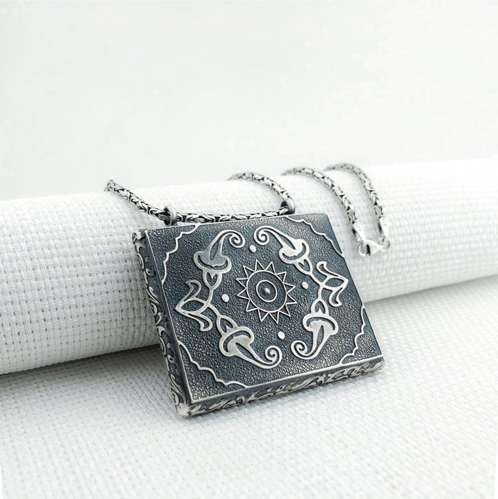 925 Ayar Güneş Simgeli Kral Zincirli Muska Kabı Kolye