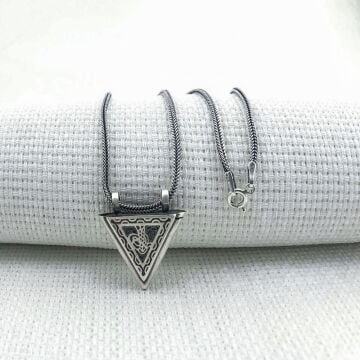 925 Ayar Osmanlı Tuğralı Üçgen Muska Kabı Gümüş Kolye