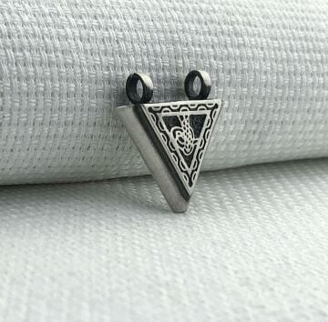 925 Ayar Osmanlı Tuğralı Üçgen Muska Kabı Gümüş Kolye Ucu