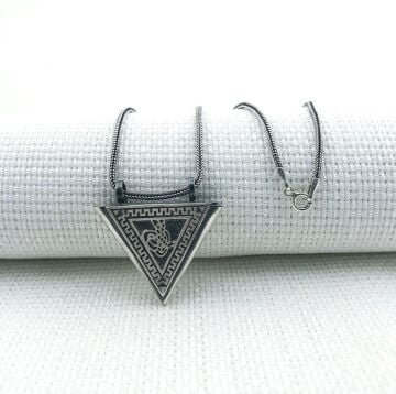 Osmanlı Tuğralı Üçgen Muska Kabı 925 Ayar Gümüş Kolye