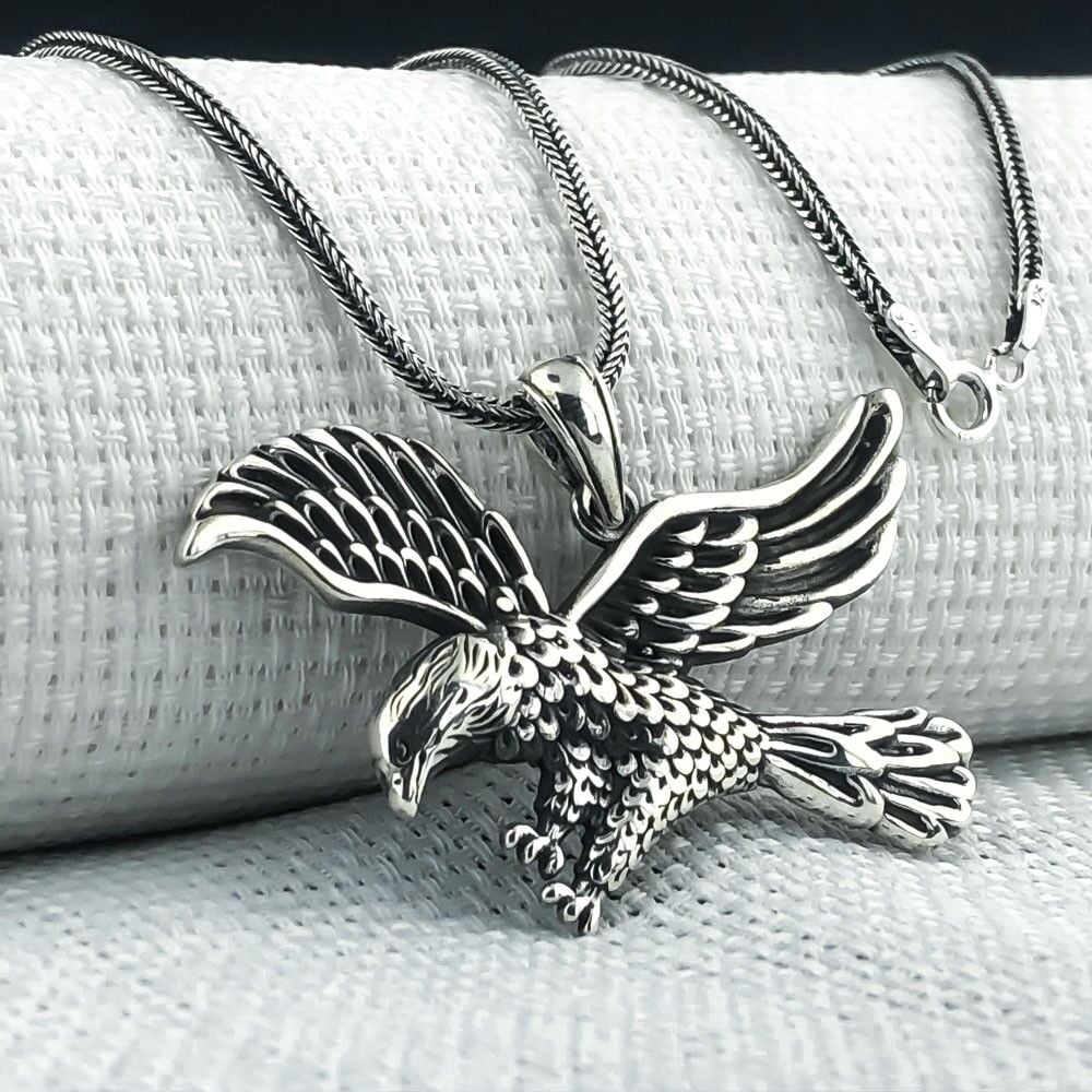 925 Ayar Kartal Tasarımlı Gümüş Kolye