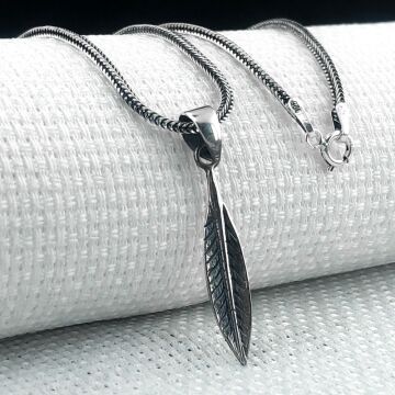 925 Ayar Kuş Tüyü Gümüş Kolye