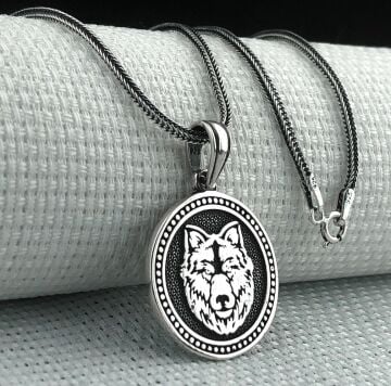 925 Ayar Kurt Motifli Gümüş Kolye