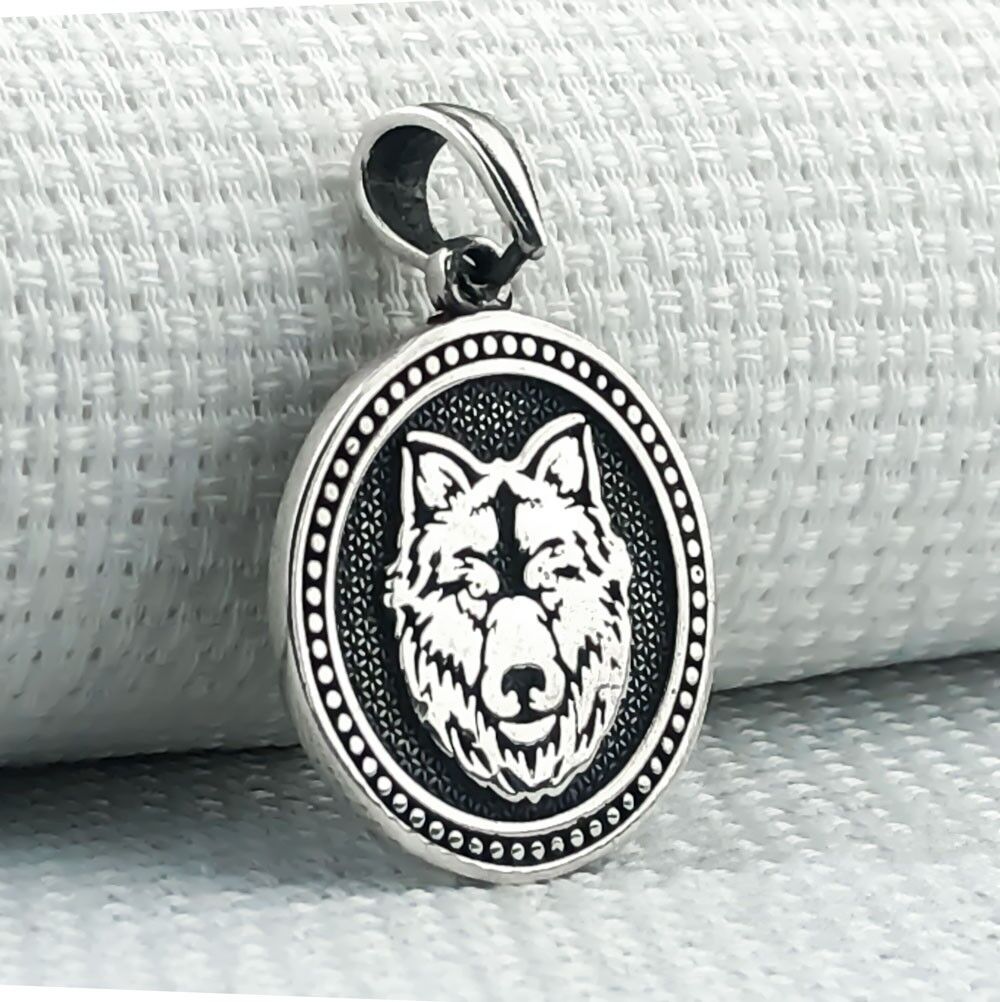 925 Ayar Kurt Motifli Gümüş Kolye Ucu