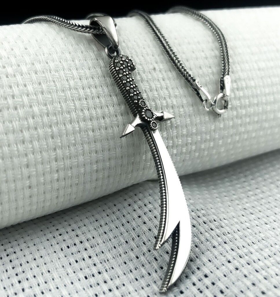 925 Ayar Zülfikar Kılıç Tasarımlı Gümüş Kolye