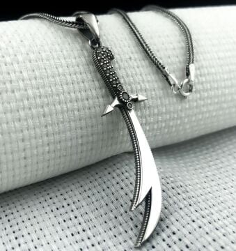 925 Ayar Zülfikar Kılıç Tasarımlı Gümüş Kolye