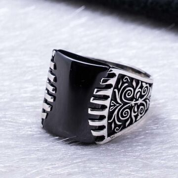 Siyah Zirkon  Taşlı Gümüş Yüzük