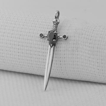 Şovalye Kılıcı Siyah Zirkon Taşlı 925 Ayar Gümüş Kolye Ucu