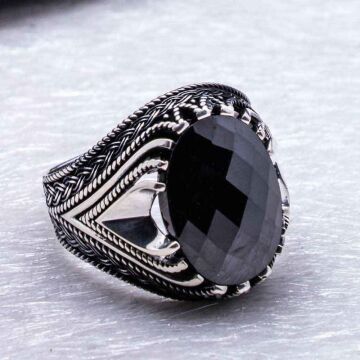 925 Ayar Gümüş Fasetli Siyah Taşlı Yüzük