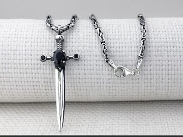 Şovalye Kılıcı Siyah Zirkon Taşlı Kral Zincirli 925 Ayar Gümüş Kolye