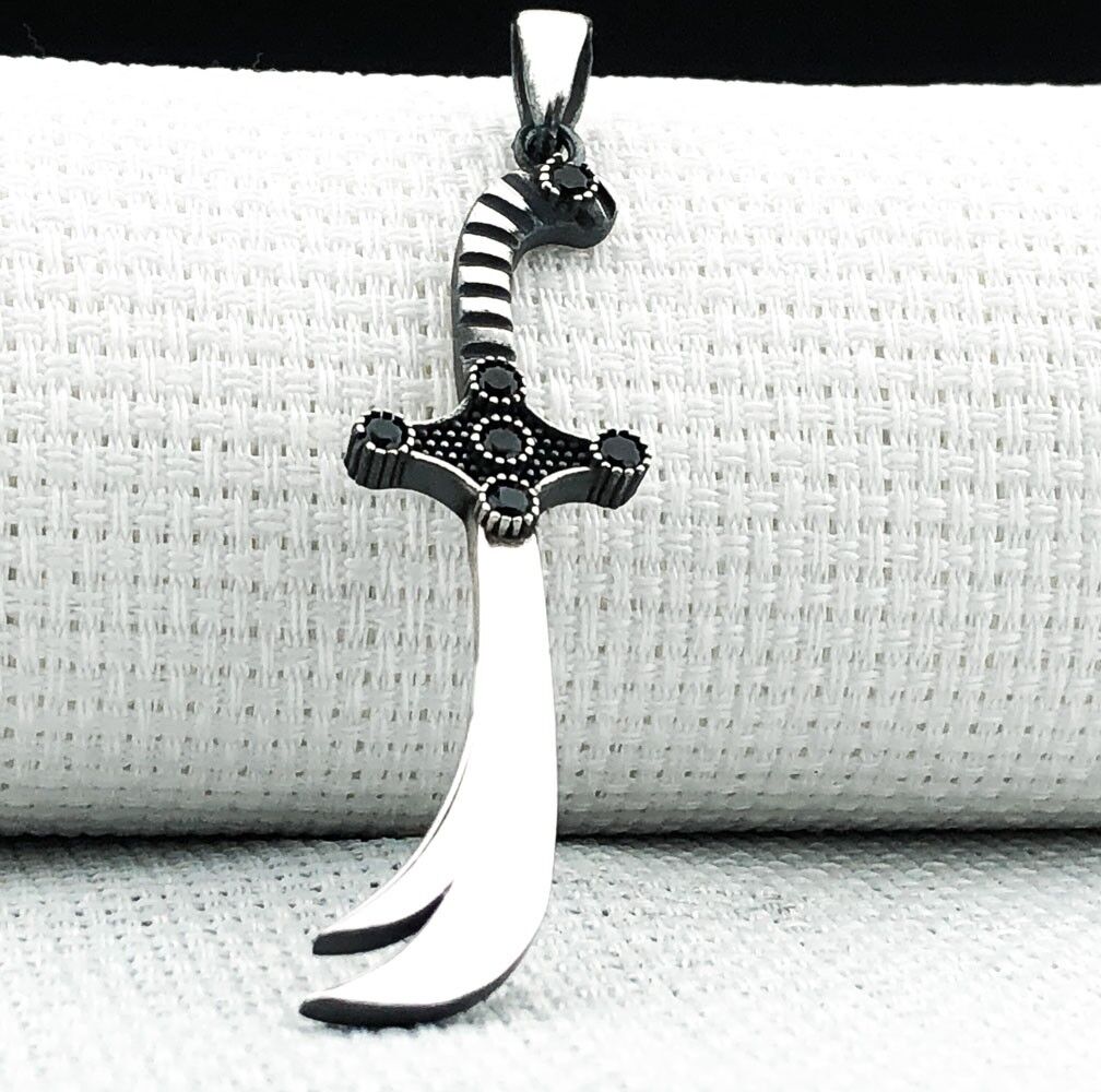 925 Ayar Siyah Taşlı Zülfikar Gümüş Kolye Ucu