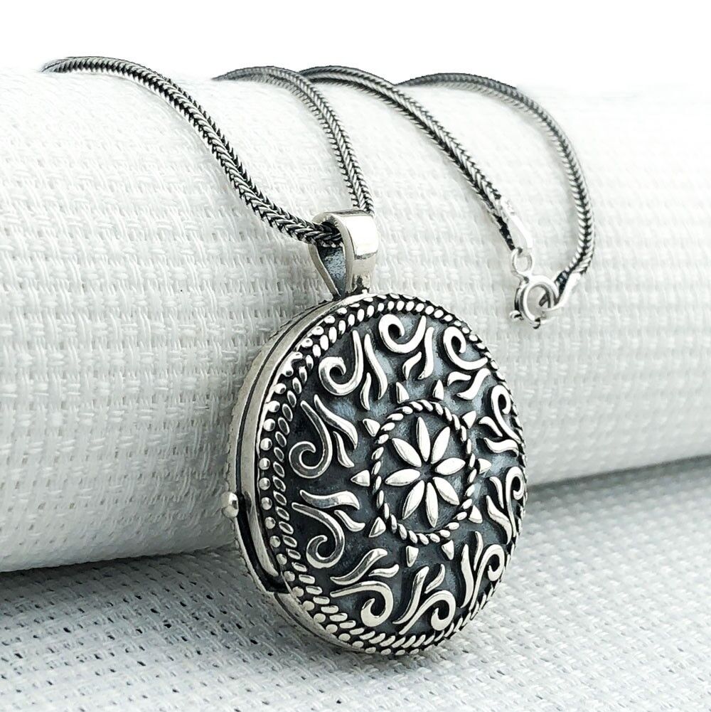 Yuvarlak 925 Ayar Cevşen Muska Kabı Kolye