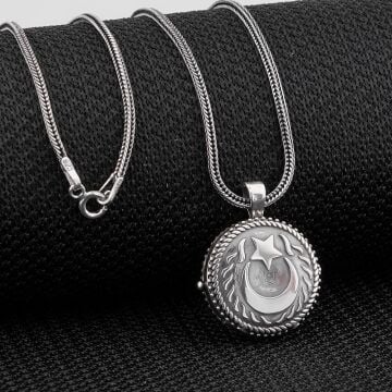 Çift Taraflı Ay Yıldız Tasarımlı Açılabilir 925 Ayar Gümüş Cevşen Kolye