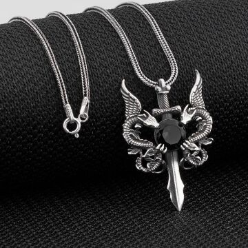 Çift Ejderha Tasarımlı Hançer Detaylı Siyah Zirkon Taşlı 925 Ayar Gümüş Kolye