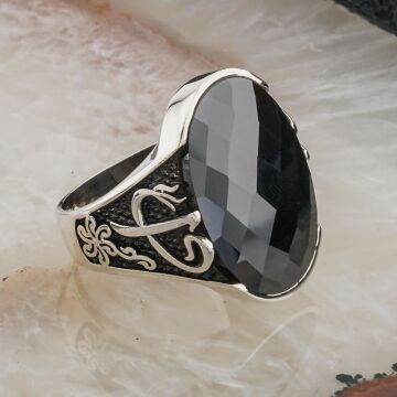 Siyah Zirkon Taşlı Elif Vav Detaylı  Gümüş Erkek Yüzük