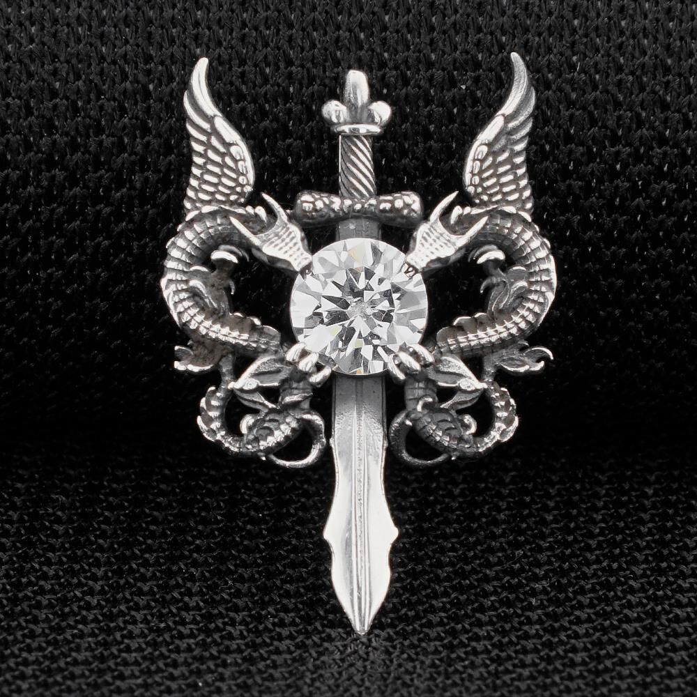 Çift Ejderha Tasarımlı Hançer Detaylı Beyaz Zirkon Taşlı 925 Ayar Gümüş Kolye Ucu