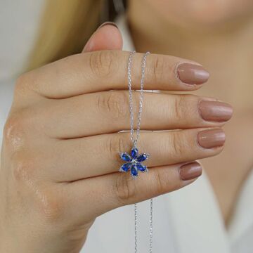 Lacivert Damla Taşlı Lotus Çiçeği Gümüş Kadın Kolye