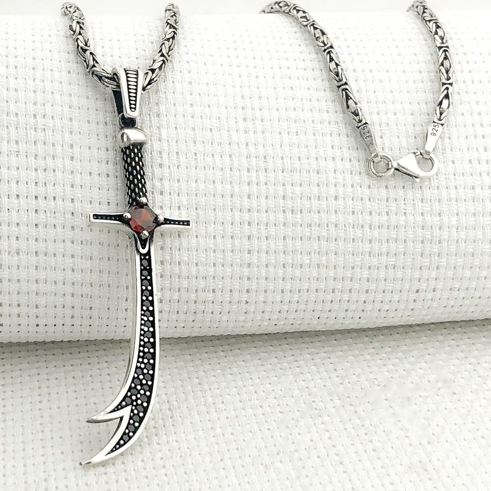 925 Ayar Gümüş Kırmızı Taşlı Zülfikar Kral Zincir Kolye