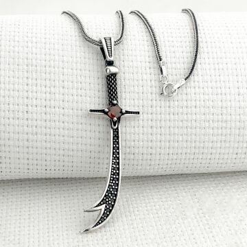 925 Ayar Gümüş Kırmızı Taşlı Zülfikar Kolye