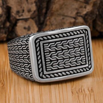 Örgü Desenli 925 Ayar Gümüş Erkek Yüzük