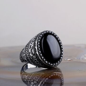 925 Ayar Gümüş Onix Taşlı Desen Motifli Erkek Yüzük