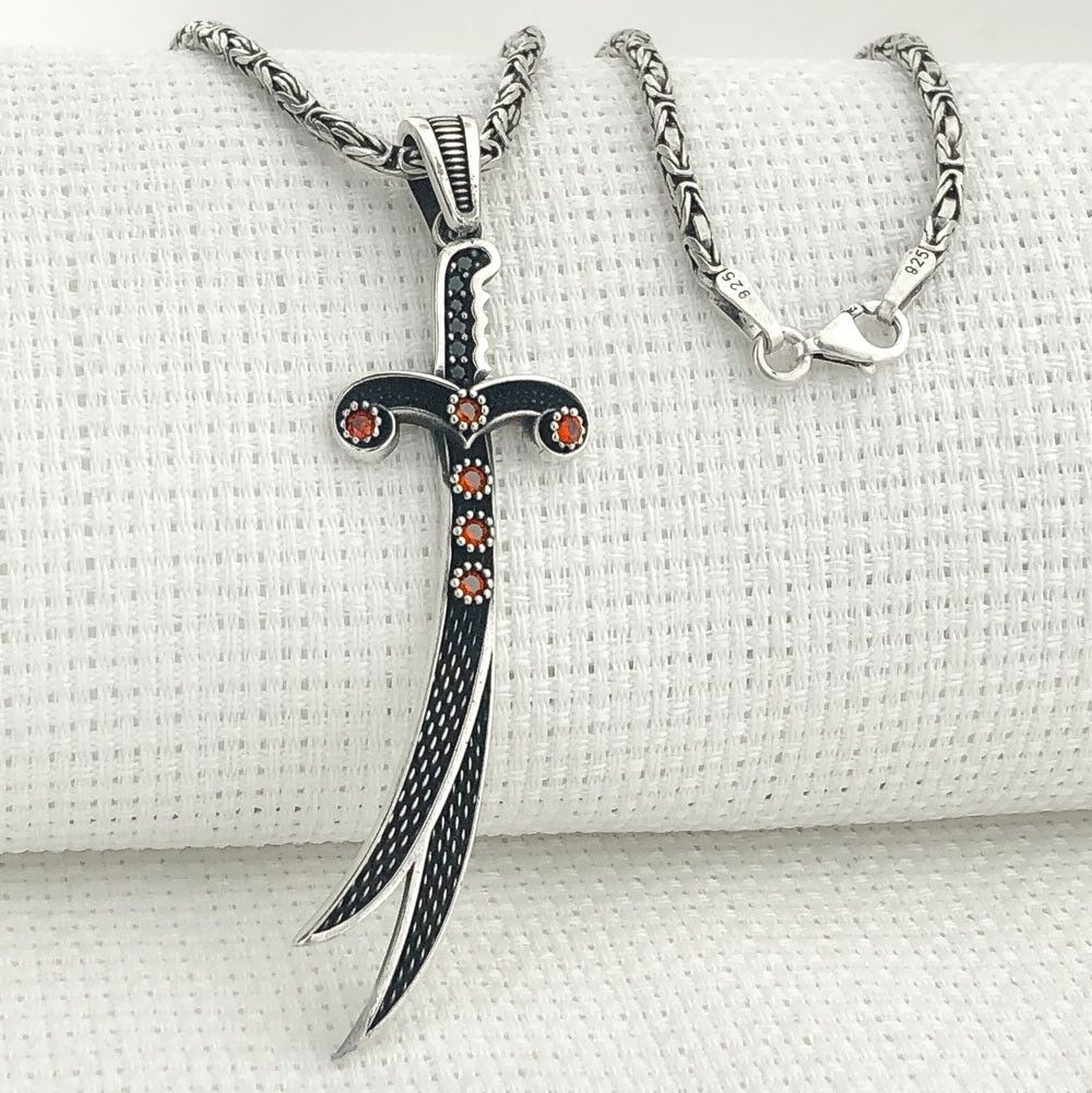 925 Ayar Gümüş Kırmızı Taşlı Zülfikar Kral Zincir Kolye