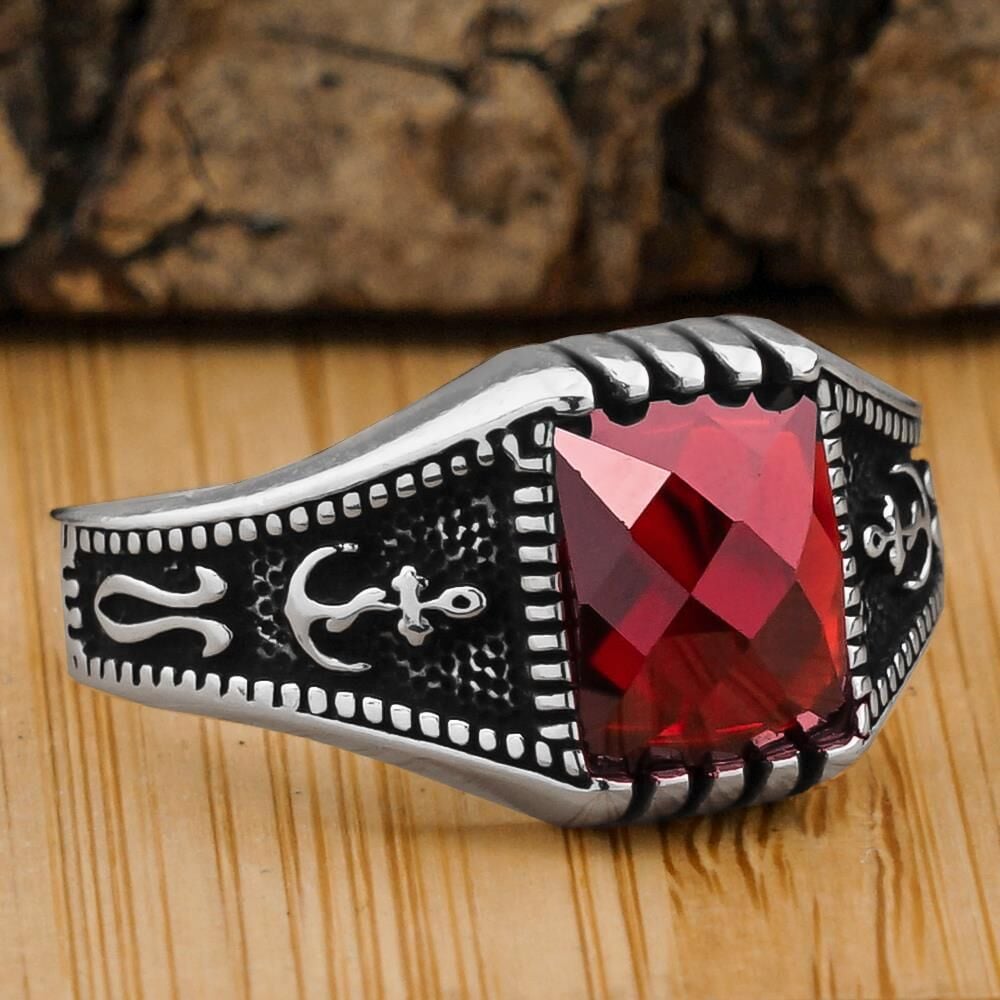 Kırmızı Zirkon Taşlı Denizci Çapa Tasarımlı 925 Ayar Gümüş Yüzük