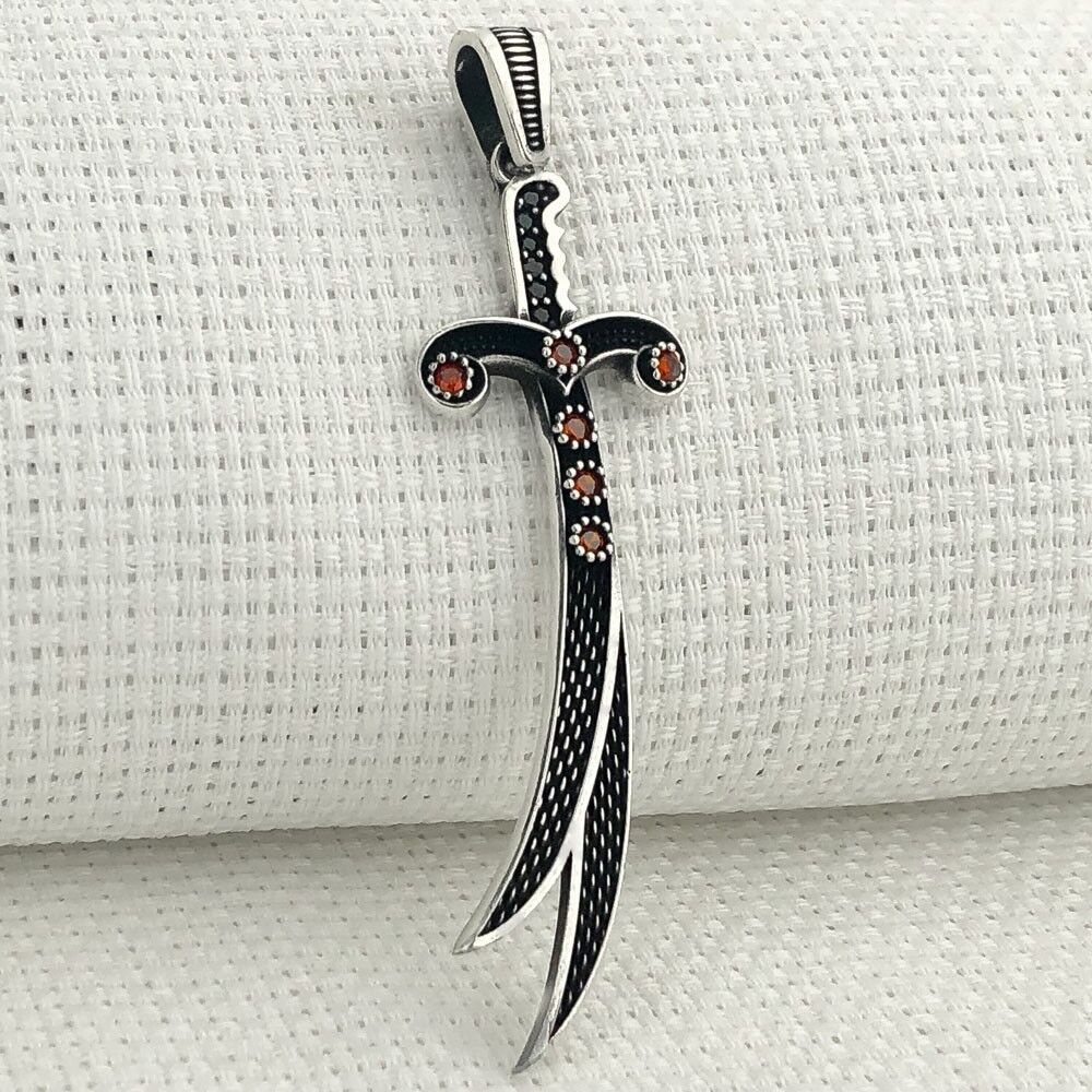 925 Ayar Kırmızı Taşlı Zülfikar Gümüş Kolye Ucu