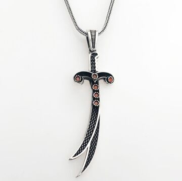 925 Ayar Kırmızı Taşlı Zülfikar Gümüş Kolye